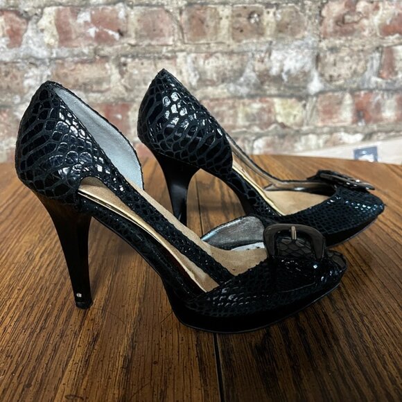 BCBG Paris Black Faux Snakeskin Peep-Toe Heels – Bold Elegance in Size 7B (EU 37 - Picture 2 of 6